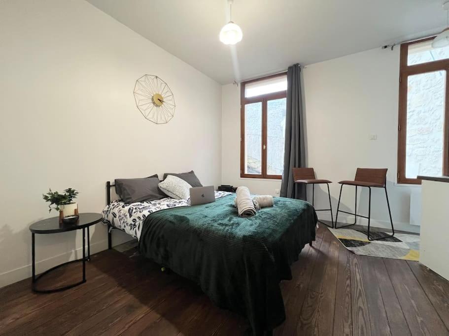Apartmán Le Petit Nid A 2 Min Gare / Centre Meulan Exteriér fotografie