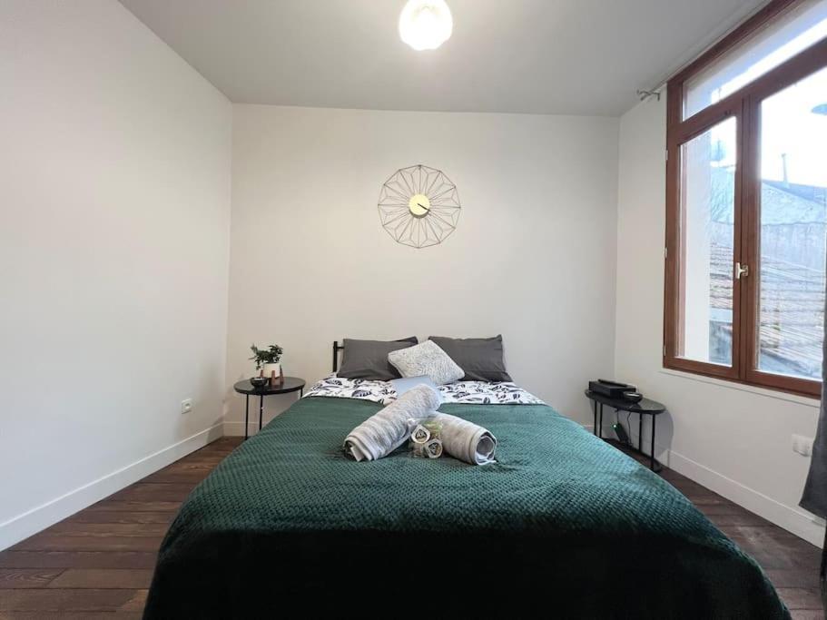 Apartmán Le Petit Nid A 2 Min Gare / Centre Meulan Exteriér fotografie